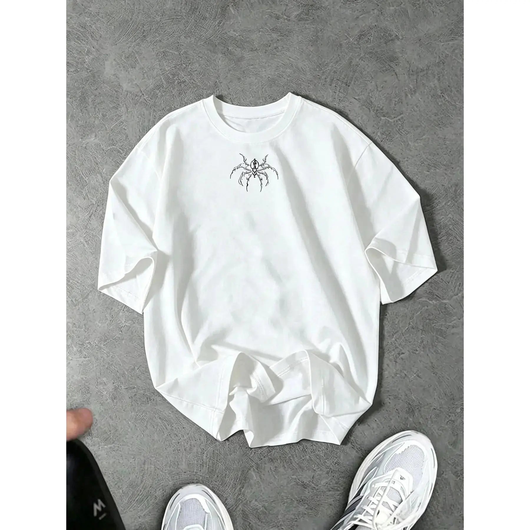 Minimal Line‑Art Spider Chest Print T‑Shirt Sweatshirt Hoodie