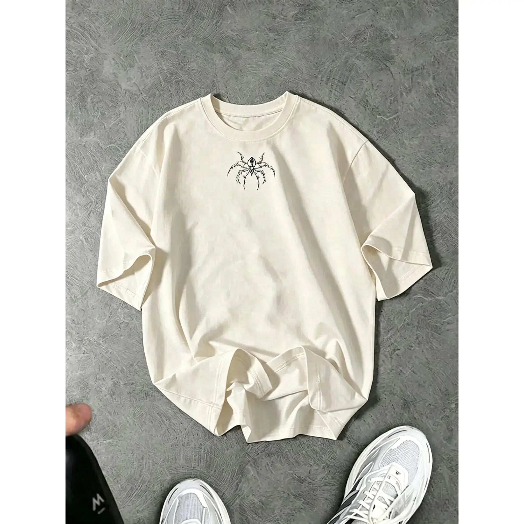 Minimal Line‑Art Spider Chest Print T‑Shirt Sweatshirt Hoodie