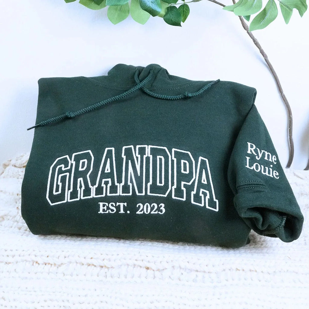 Personalized Papa Sweatshirts Hoodie with Name of Child, Dad EST 2024 Crewneck embroidered