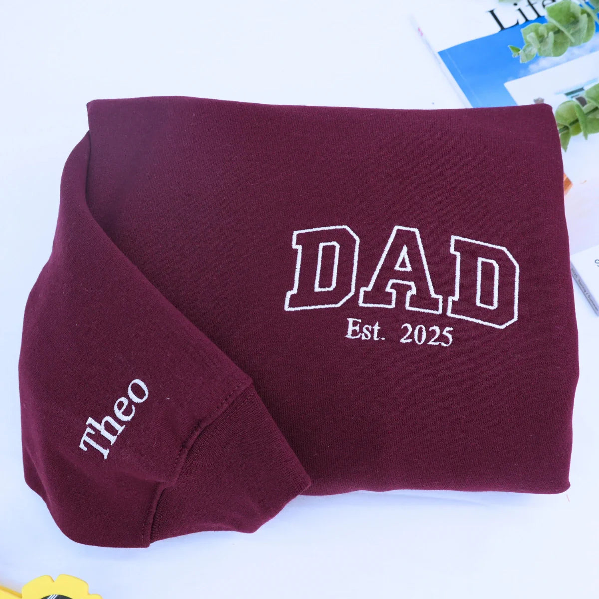 Personalized Papa Sweatshirts Hoodie with Name of Child, Dad EST 2024 Crewneck embroidered